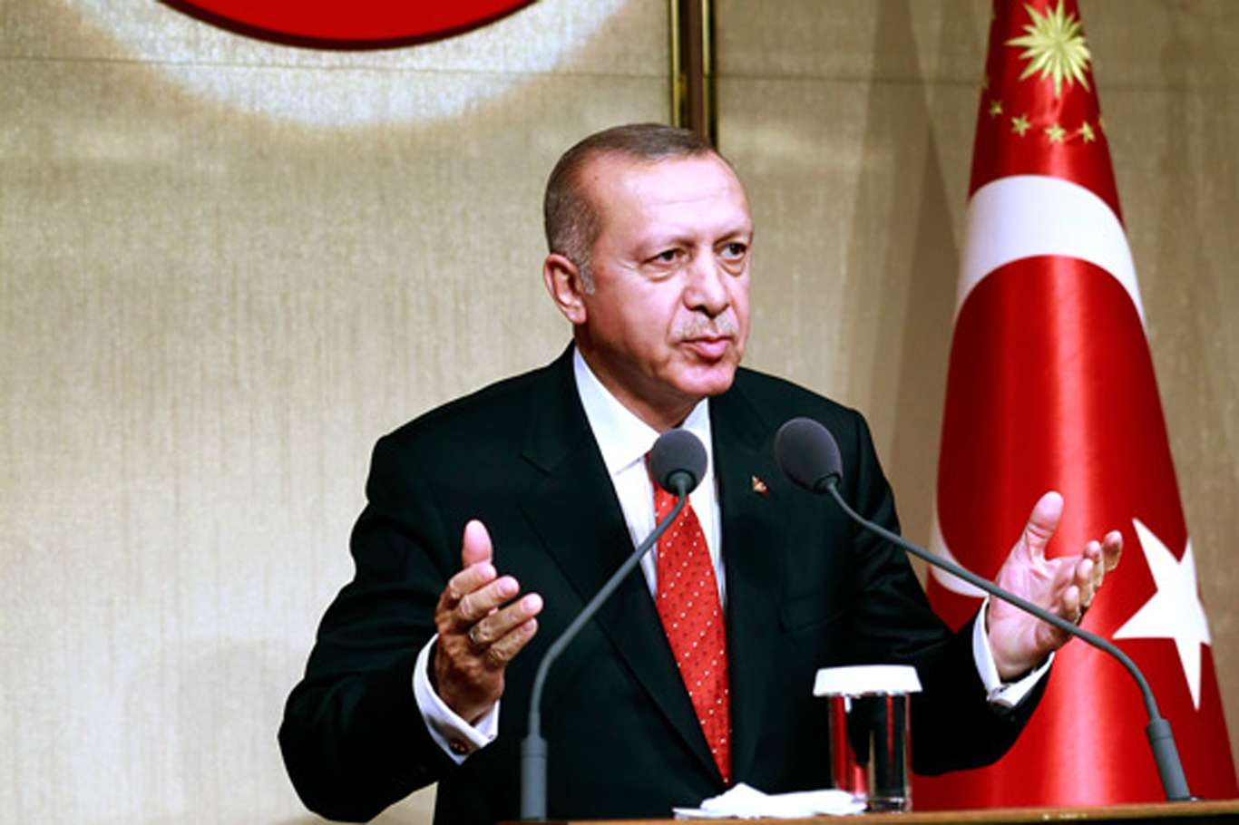 Muhtar maaşları asgari ücret seviyesine yükseltildi Muhtar maaşları asgari ücret seviyesine yükseltildi